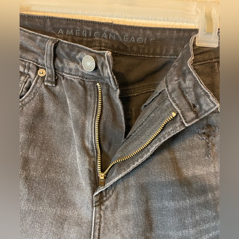 American Eagle Black Distressed Mom Jeans Size 00 - Picture 6 of 10
